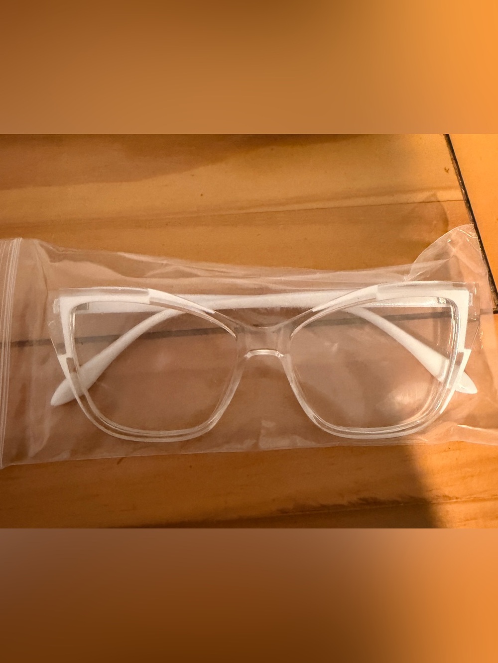 Clear Frame - Blue light glasses with White Temples